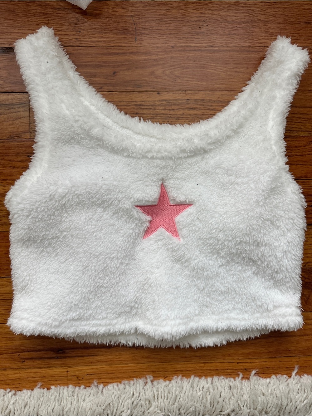 ROMWE White Fuzzy Crop Tank